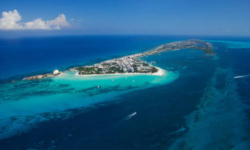 Private catamaran and yacht experience in Cancun