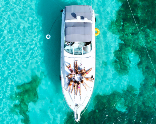 Rent the private Yacht Capitan Jack in Cancun Mexico